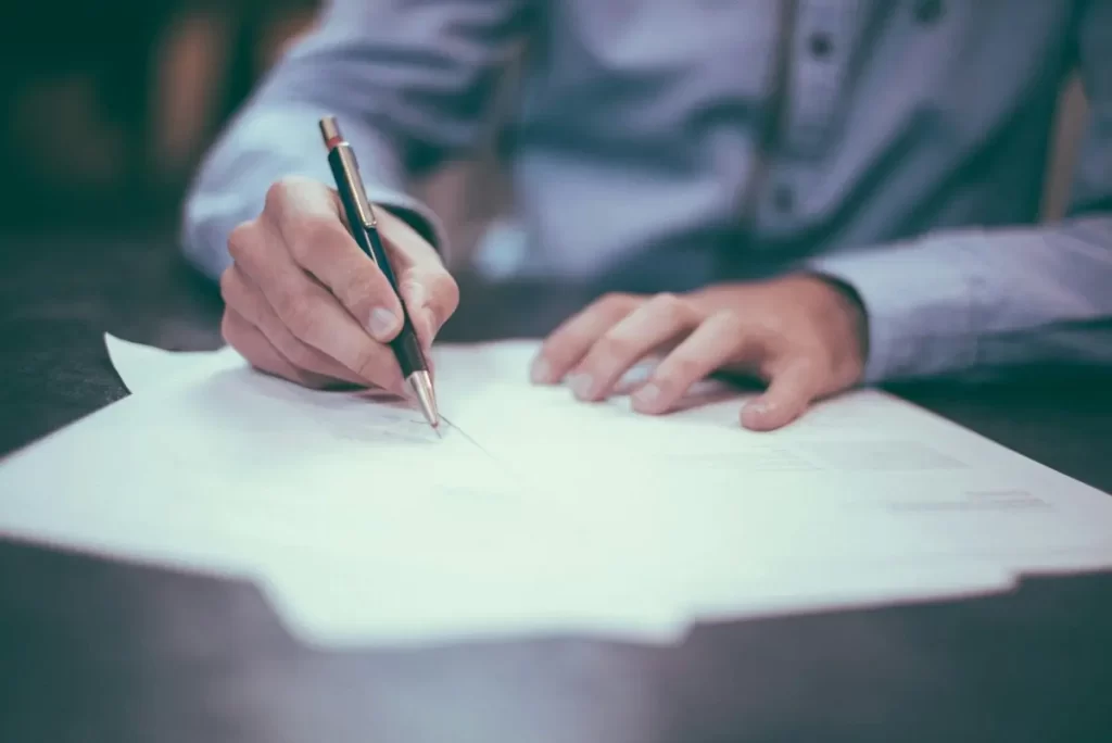 ¿Necesito una LLC para comprar en Florida?