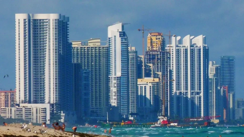 Sunny Isles: branded residences frente al Atlántico